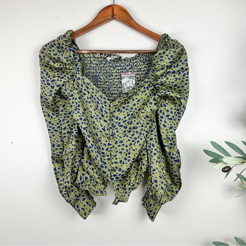 Smock Leopard Print Olive Green Chic Ruffle Peplum Puff Sleeves Blouse - Picture 4 of 8
